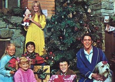 Brady_bunch_christmas2_400x400