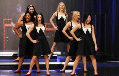 Glee_hello_400x400