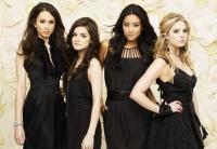 Pretty_little_liars_group_200x400