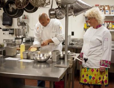 Chef_wanted_with_anne_burrell_400x400