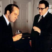 Kissinger_and_nixon_241x208