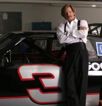 Three_3_dale_earnhardt_story_241x208