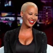 Amber_rose_show_241x208