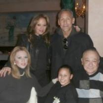 Leah_remini_its_all_relative_241x208