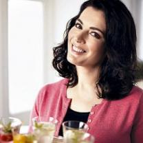 Nigella_feasts_241x208