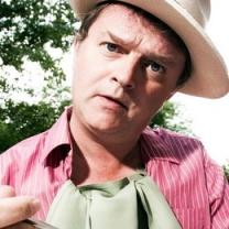 Paul_merton_in_europe_241x208