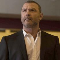 Ray_donovan_the_movie_241x208