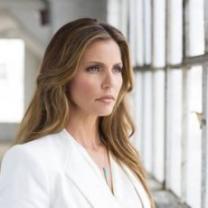 Surviving_evil_with_charisma_carpenter_241x208