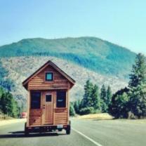 Tiny_house_big_living_241x208