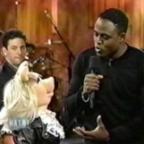 Wayne_brady_show_2002_241x208